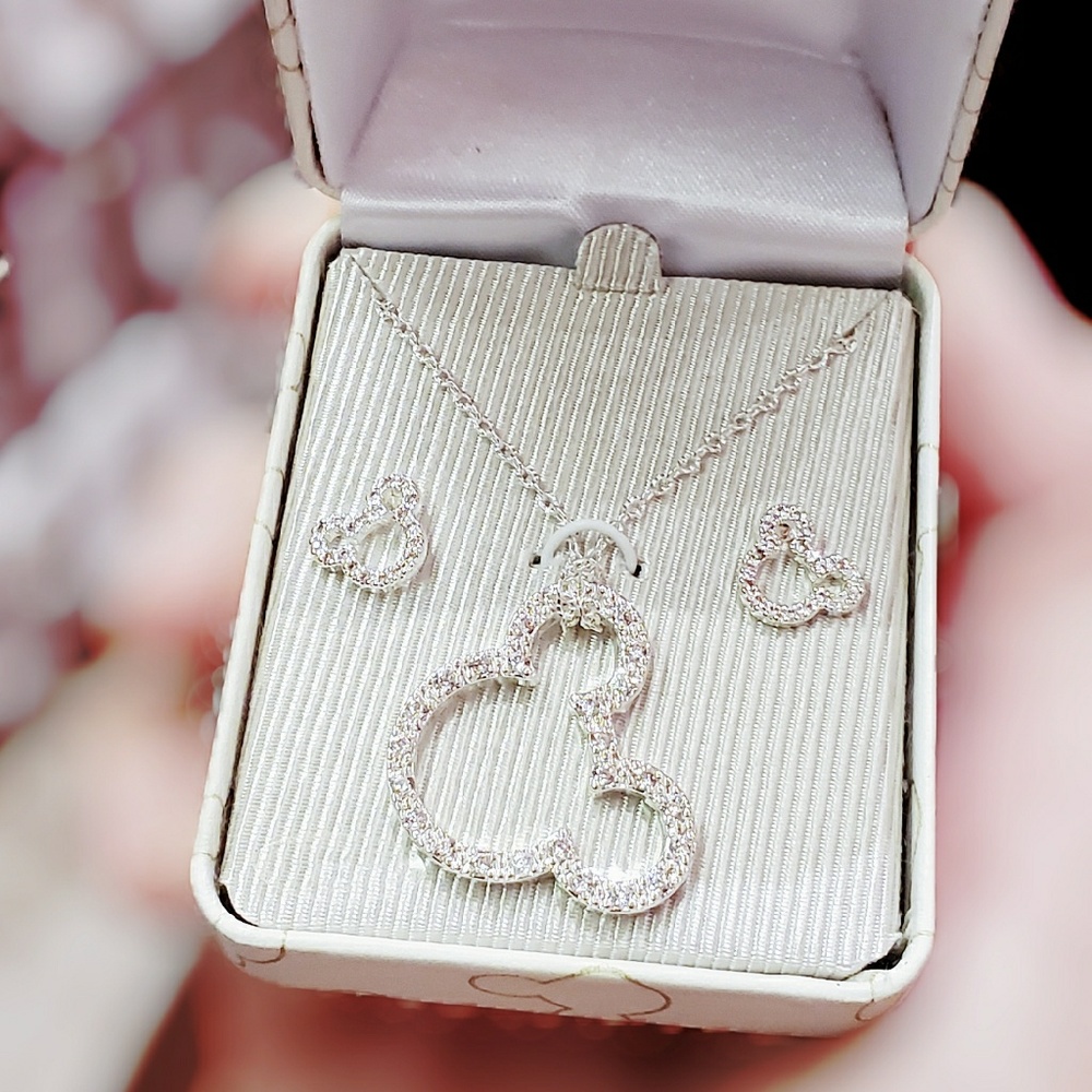 DISNEY MICKEY CRYSTAL HEAD NECKLACE EARRINGS SET - Picture 2 of 4